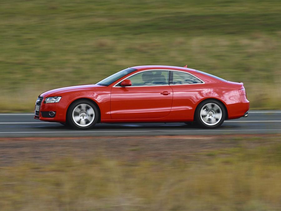 Audi A5 Coupe 2.0T Quattro 2008 года  (AU) (фото 6 из 22)